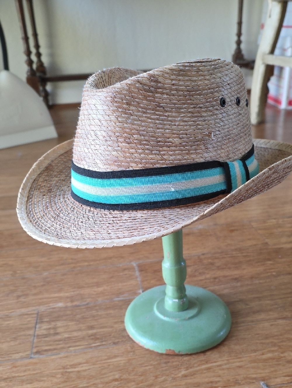 Staw Hat With Colorful Band
